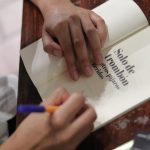 Últimos días para postularse a la convocatoria Palabras de Colibrí 2025