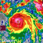 Michoacán, en alerta por huracán “Erick” que evoluciona a categoría 3: Bedolla