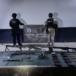 SSP y Defensa aseguran arsenal con barret, ametralladoras y granadas en Aguililla