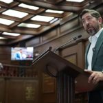 Propone Abraham Espinoza que actas de nacimiento tengan vigencia indefinida en Michoacán