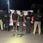 Tras enfrentamiento, detiene Guardia Civil a 2 hombres armados en Cuitzeo